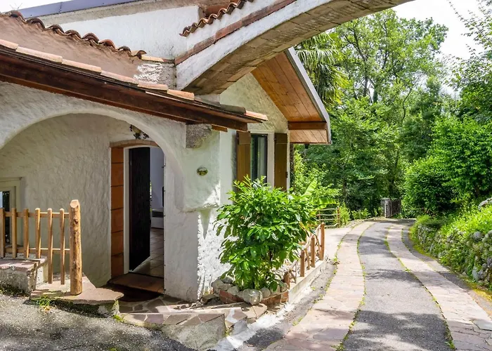 Casa Nel Bosco By Interhome Dom wakacyjny