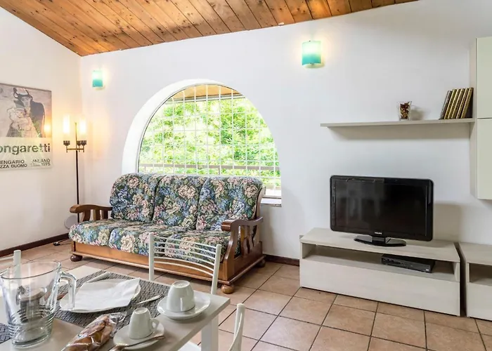 Casa Nel Bosco By Interhome * Reno Di Leggiuno